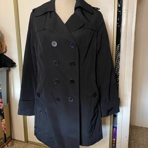 Gorgeous London fog Women's Black Double-Breasted Coat. Sz M